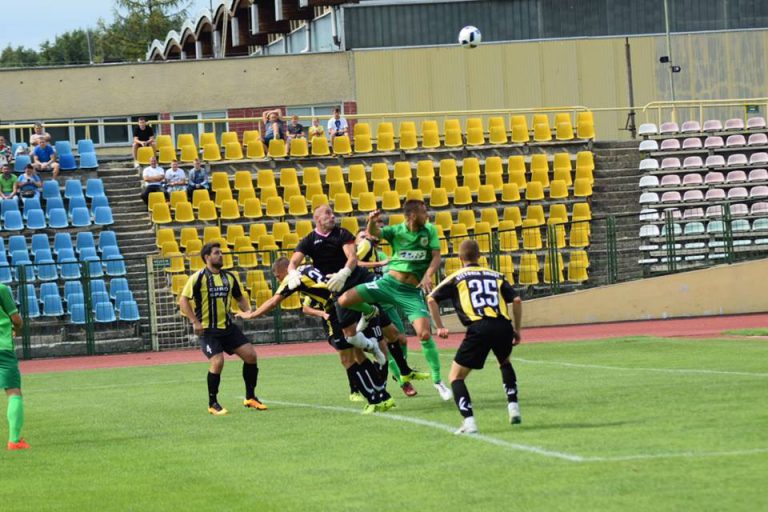 Niegościnni. Hetman gromi Victorię