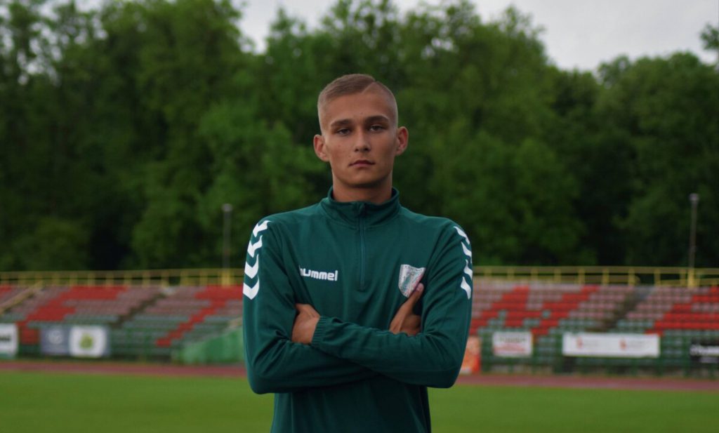 Aktualności Mateusz Brzozowski nowym zawodnikiem Hetmana