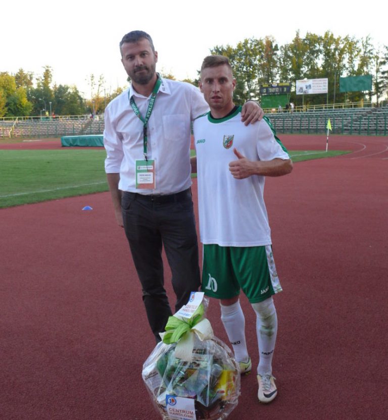Rafał Turczyn z nagrodą od supermarketu „E. Leclerc”