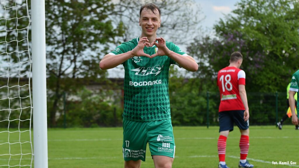 Nasi 18-latkowie z nowymi kontraktami