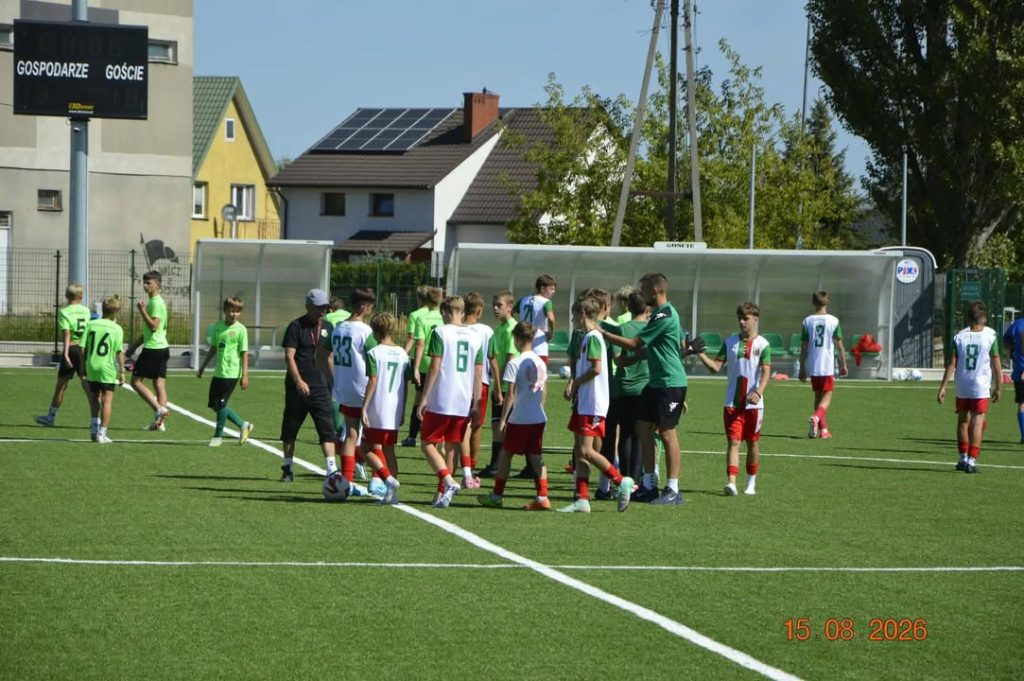 ⚽ Rocznik 2013 wchodzi w piłkę 11-osobową facebook akademii – zdjęcie 9